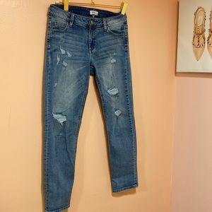 Light blue denim size 7 stretchy ripped  jeans - excellent condition